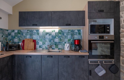 Crach Cabaña | Casita de campo "Le Chant Des Oiseaux" con terraza privada, jardín compartido y Wi-Fi