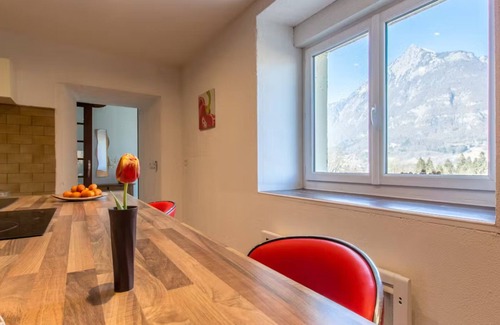 Chatillon-sur-Cluses Cabaña | Casita de campo 'Leyetaz' con vistas al lago, terraza privada y Wi-Fi