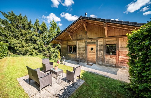 Chatillon-sur-Cluses Cabaña | Casita de campo 'Leyetaz' con vistas al lago, terraza privada y Wi-Fi