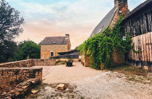 La Chapelle-Aubareil Casa | Cottage 'Le Gîte La Casa Di Pietra' with Private Terrace and Wi-Fi