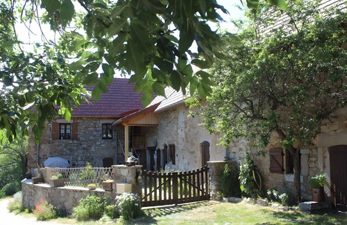 Les Cotes de Corps Cabaña | Cottage 'Le Grand Gîte' with Lake View, Private Terrace and Wi-Fi