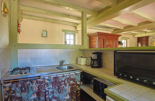 Landevieille Casa | Casita de campo 'Le Lodge 4 Pers 10min Plage' con terraza privada, jardín compartido y Wi-Fi