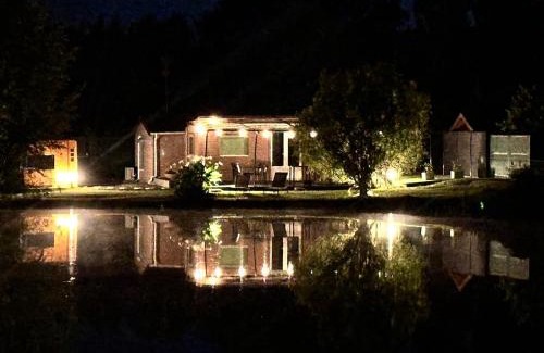 Prouilly Apartamento | Cottage Le Rosie au bord du lac avec jacuzzi