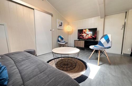 Prouilly Apartamento | Cottage Le Rosie au bord du lac avec jacuzzi