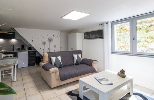 Aubas Casa | Casita de campo 'Les Gaps En Périgord Noir' con piscina compartida, terraza y jardín privado