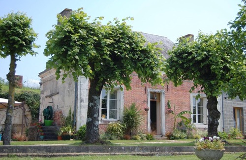 Sarce Casa | Cottage "Les Guittieres Gites" with Shared Terrace, Shared Garden & Wi-Fi