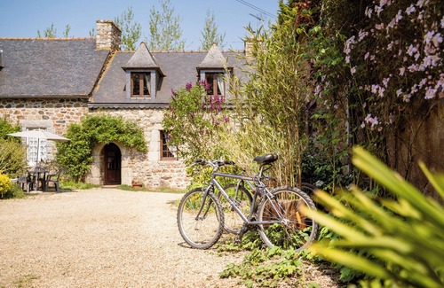 Pommerit-le-Vicomte Casa | Casita de campo "Manoir 16ème Siècle Proche Paimpol" con terraza privada, jardín privado y Wi-Fi