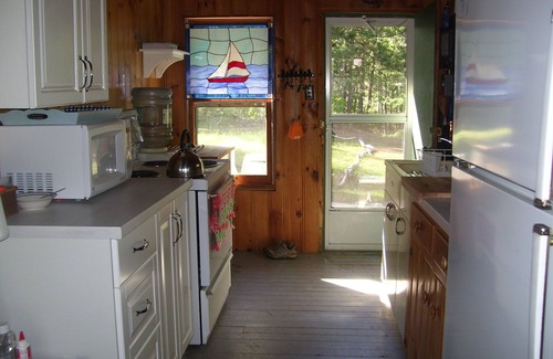 Lake St. Peter Cabaña | Cottage-Cerca de Algonquin Park