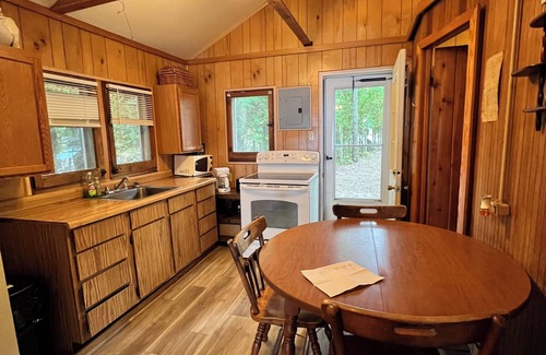 Herron Cabaña | Cottage Number "1" is a Terrific 2-bedroom cottage on Hubbard Lake