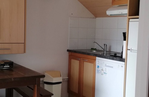 Leon Cabaña | Casa rural de 25 m2 con terraza cubierta.