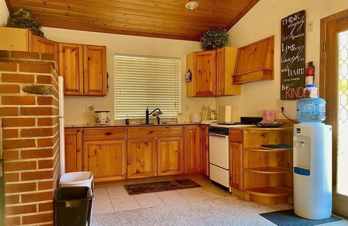 Three Rivers Cabaña | Cottage on 3 acre Riverfront Private Estate with Hot Tub