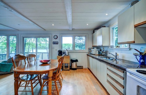 Bracebridge Cabaña | Muskoka Cottage en un lago virgen