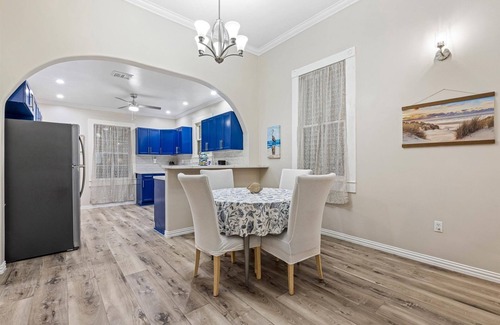 Galveston Casa | Cottage On Ave O 2 Bedroom Home