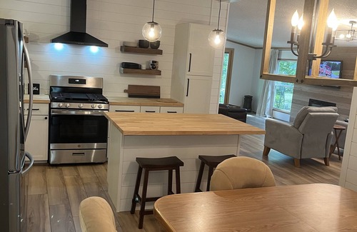 Baldwin Casa | Cottage on Big Star Lake with pontoon rental available! 2 bedroom sleeps 6