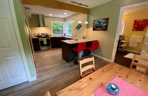 Dauphin Cabaña | Cottage on Clarks Creek