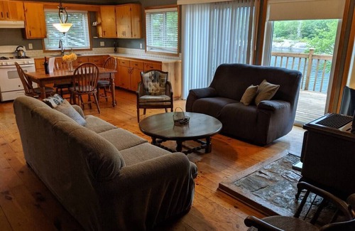 Arden Cabaña | Cottage on Kennebec- Your Next Family Getaway!