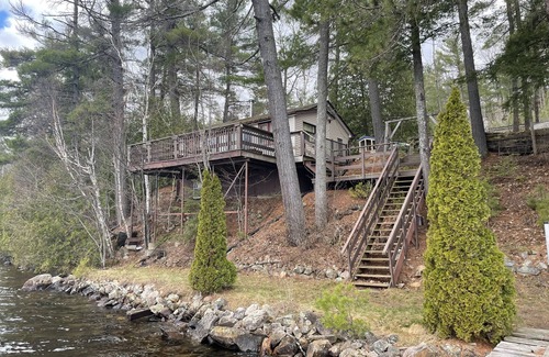 Addington Highlands Cabaña | Cottage on Lake Mazinaw