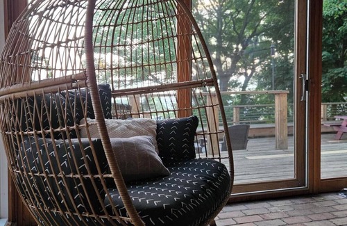 Grand Haven Cabaña | Cottage on Lake Michigan across from Grand Haven State Park.
