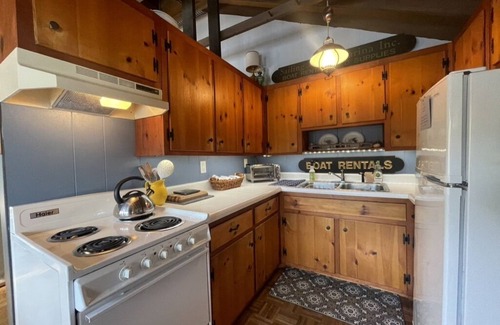 Wells Cabaña | Cottage on Lake Saint Catherine
