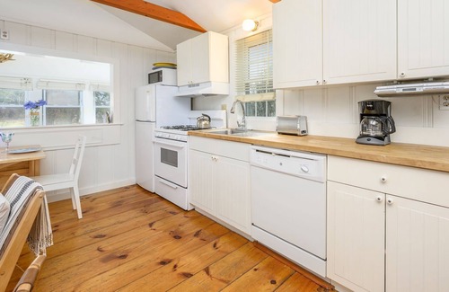 South Dennis Cabaña | Cottage on Large Pond Access to Bass River Updated Interior AC Wifi Dog Friendly