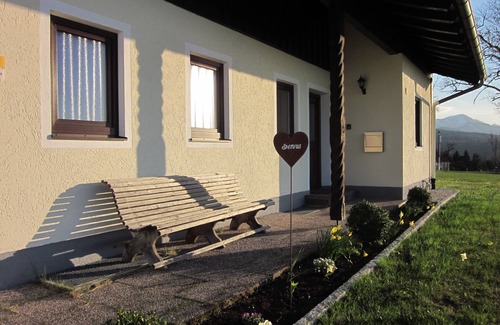 Siegsdorf Casa | Casa rural en el Riedl, hermosa ubicación aislada, vistas a la montaña