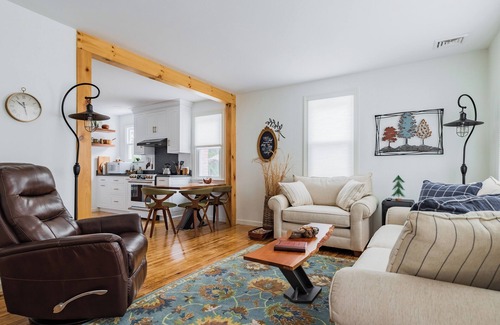 Pine Grove Casa | Cottage on Sweet Arrow Lake
