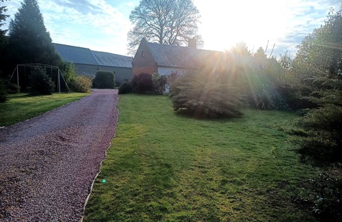 Thieulloy-l'Abbaye Casa | Cottage on the farm