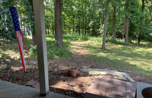 Woodstock Cabaña | Cottage on the Lake! Cozy, Lakefront, 4BR house near Atlanta @ Allatoona Lake
