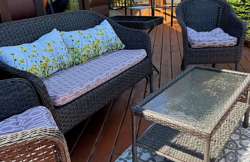 Whitbourne Cabaña | Cottage on the pond with hot tub -fully outfitted, excellent family get-away.