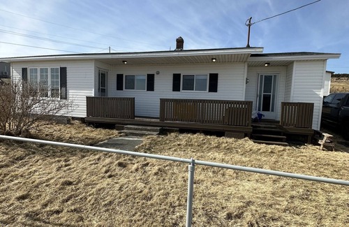 St. Vincent's-St. Stephen's-Peter's River Casa | Cottage overlooking the water!