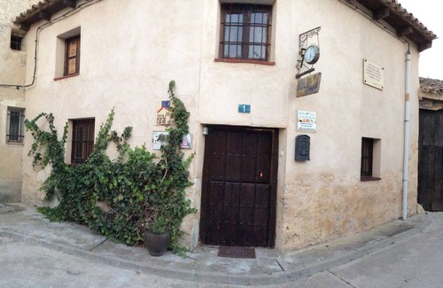 Villasexmir Cabaña | Casa Rural "Pequeño Huésped" para familias, niños y GRUPOS de lindascasasrurales