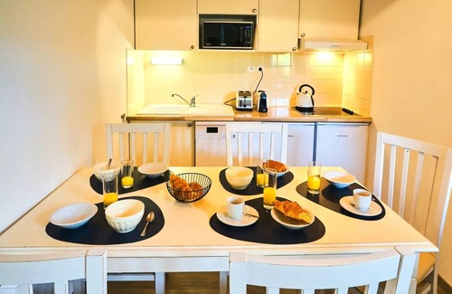 Parentis-en-Born Casa | Premium Cottage 2 Schlafzimmer 4 Personen mit Garten