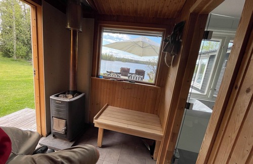 Granna Cabina | Cottage, private beach, boat and sauna outside Gränna