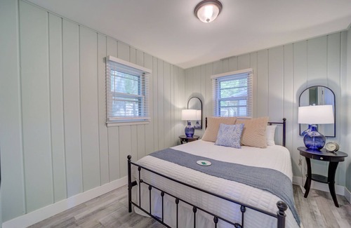 Muskegon Casa | Cottage Retreat Scenic Drive Resort 7