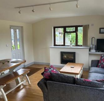Sherborne Casa | Cottage Retreat- Sleeps 4 Garden