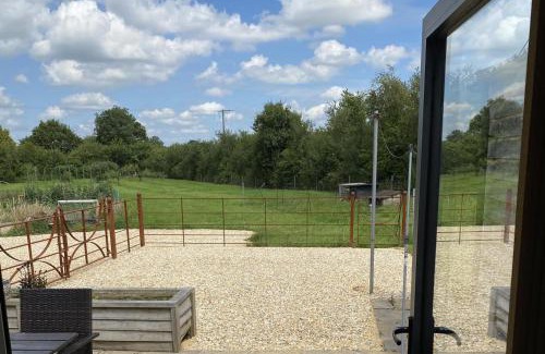Sherborne Casa | Cottage Retreat- Sleeps 4 Garden