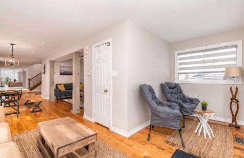 Alcona Casa | Cottage right across Lake Simcoe in Innisfil