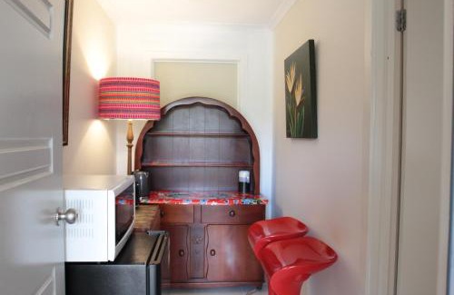 Malmsbury Casa | Cottage room with ensuite and kitchenette