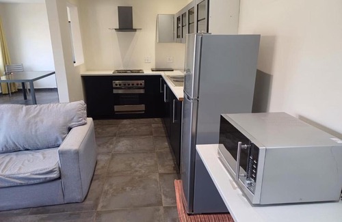 Greater Johannesburg Metropolitan Area Apartamento | Cottage Self-Catering Fully Fitted Private Unit 6