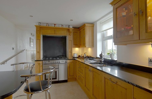 Lancaster Cabaña | Stunning Coastal Country Cottage 2 Beds Sleeps 5