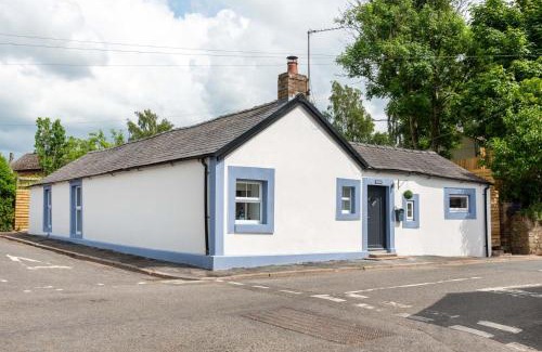 Hethersgill Casa | Cottage - Sleeps 4 hot tub & pet friendly