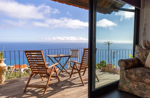Arco da Calheta Cabaña | Cottage Sol, a special retreat facing the sun
