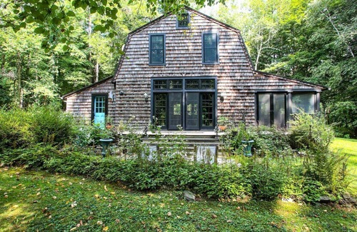Taconic Casa | Cottage-style home, beautiful landscaping, large screened porch, fire pit,...
