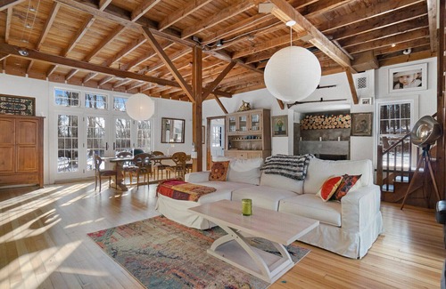 Taconic Casa | Cottage-style home, beautiful landscaping, large screened porch, fire pit,...