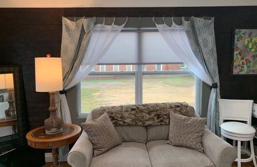 Fort Payne Apartamento | Cottage Suite - Queen Bed & 1 Bath
