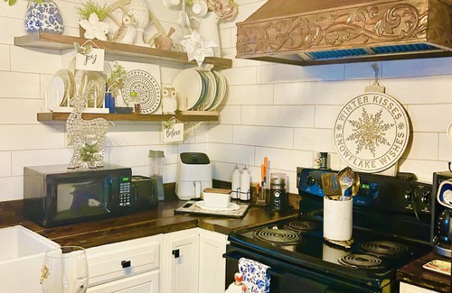 Hopkins Casa | Cottage Tree House B&B