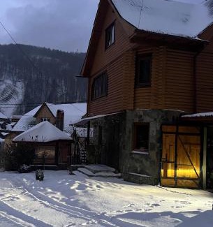 Yaremche Casa | Cottage u Romana