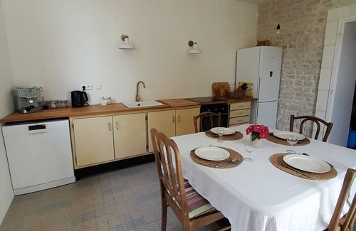 Ambleville Casa | Casita de campo 'Alquiler de vacaciones' con terraza privada, jardín privado y Wi-Fi