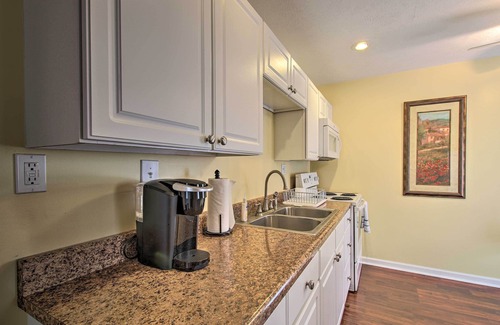 Ste Genevieve Cabaña | Cottage w/ Yard, Walk to Historic Attractions
