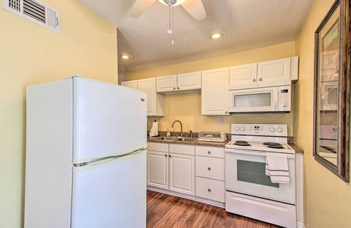 Ste Genevieve Cabaña | Cottage w/ Yard, Walk to Historic Attractions